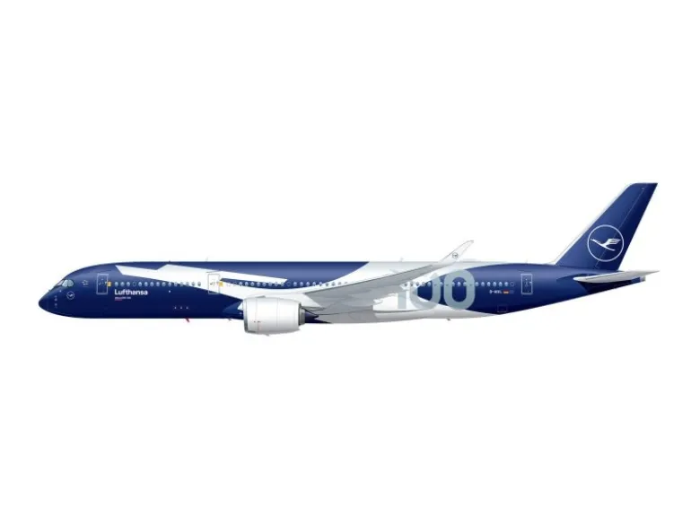 Revell 05612Geschenkset A350-900 - Lufthansa 100years, Bausatz 1:144 inkl. Farben, Pinsel, Kleber
