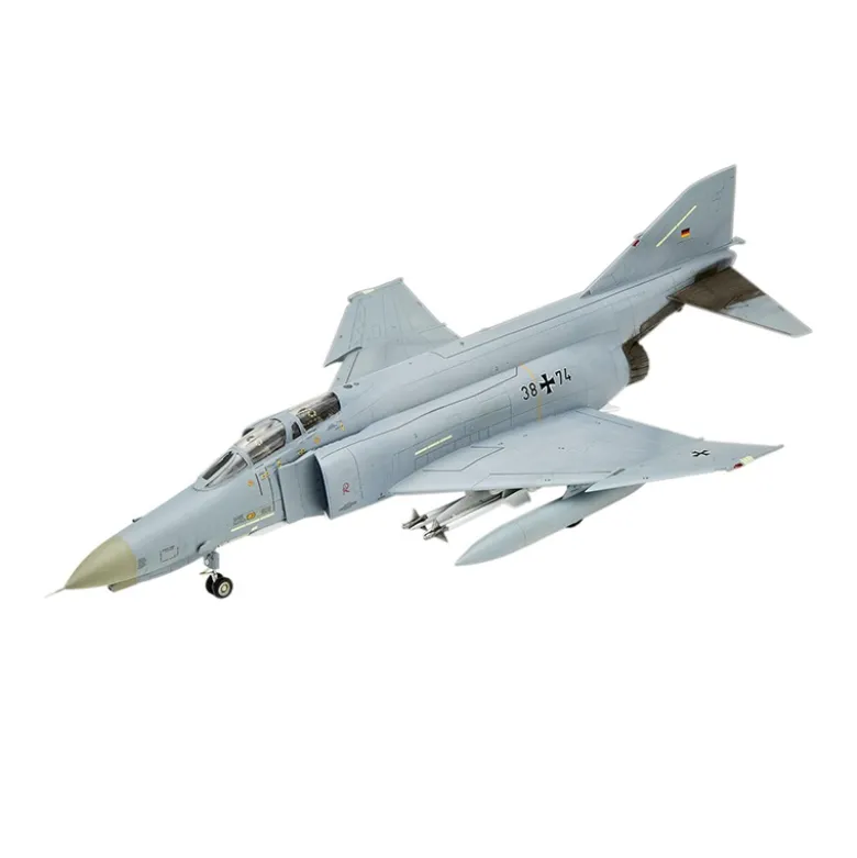 Revell 05627Geschenkset 70 Jahre Bundeswehr: Aircraft Bausatz 1:72 inkl. Farben, Pinsel, Kleber