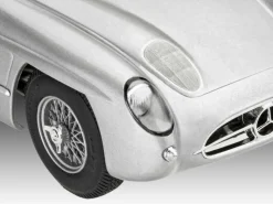 Revell 05633Geschenkset Mercedes-Benz 300 SLR 70th Anniversary 1:24 Bausatz mit Basiszubehör