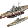 Revell 05637Geschenkset The Legendary Bismarck (1:700&1:1200) Bausatz mit Basiszubehör