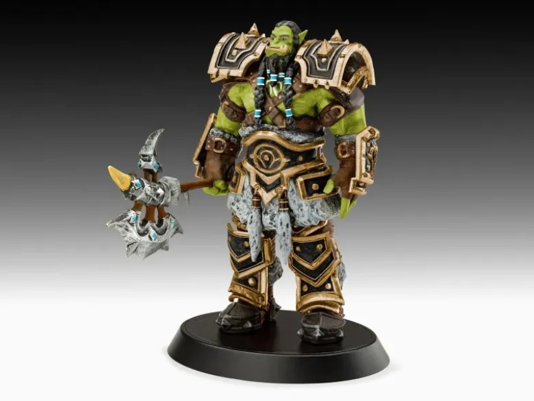 Revell 03516Geschenkset World of Warcraft 'Thrall' Modellbausatz 1:16 inkl. Basiszubehör