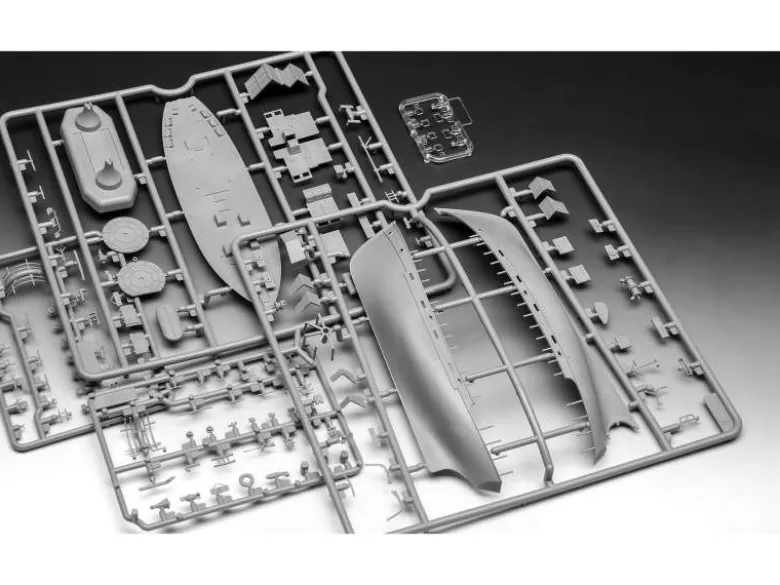 Revell 05242KFK (Kriegsfischkutter) Modellbaubausatz, 1:144