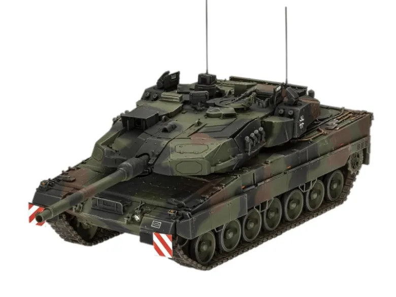 Revell 63360Model Set Leopard 2A7A1, Bausatz 1:35 Modellbausatz mit Basiszubehör