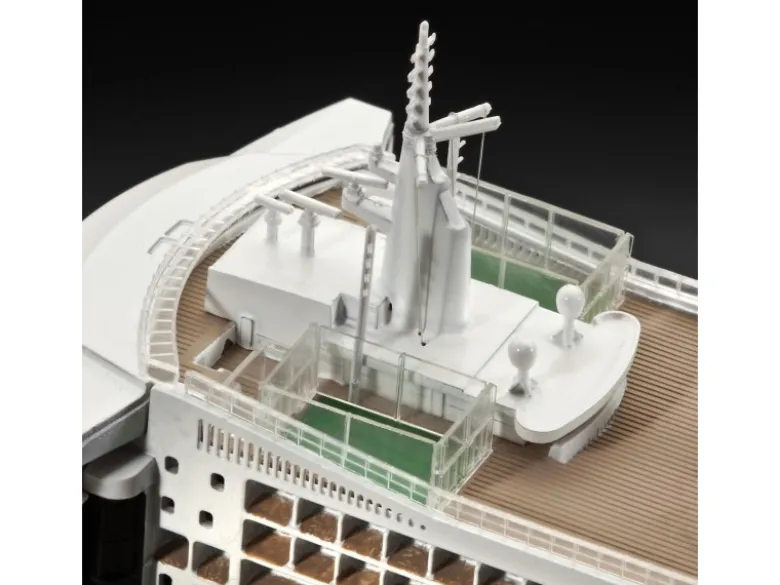 Revell 05231Ocean Liner Queen Mary 2 1:700 Modellbausatz