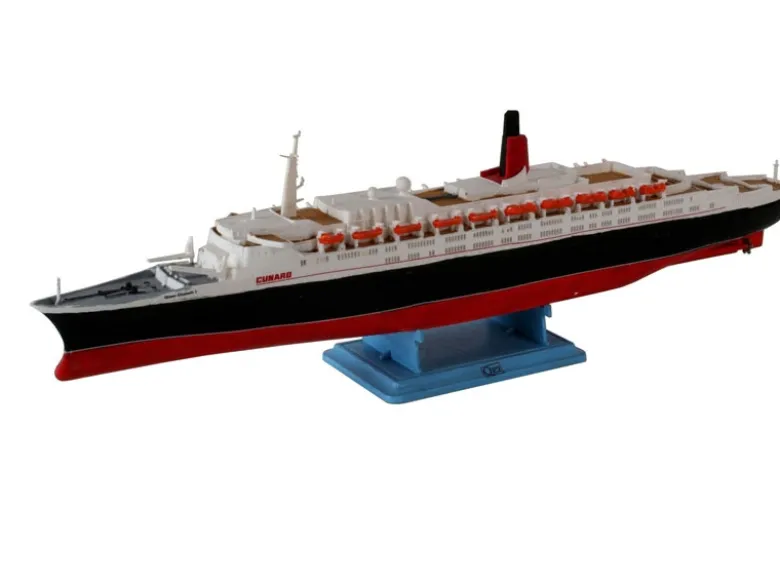 Revell 05806Queen Elizabeth 2 1:1200