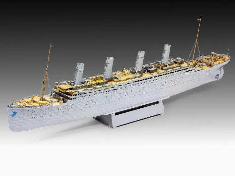 Revell 05243Titanic 'Platinum Edition' Modellbausatz 1:400