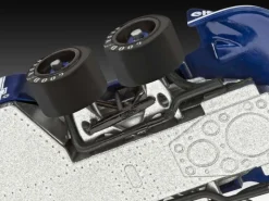 Revell 07741Tyrrell P34/2 6-Wheeler, Modellbausatz 1:32