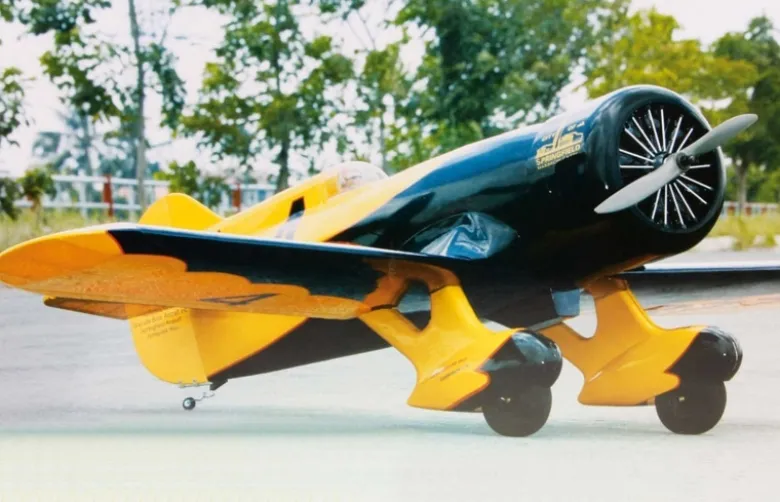 Seagull SEA82Geebee 120 ARF in Holzbauweise für Verbrennerantriebe