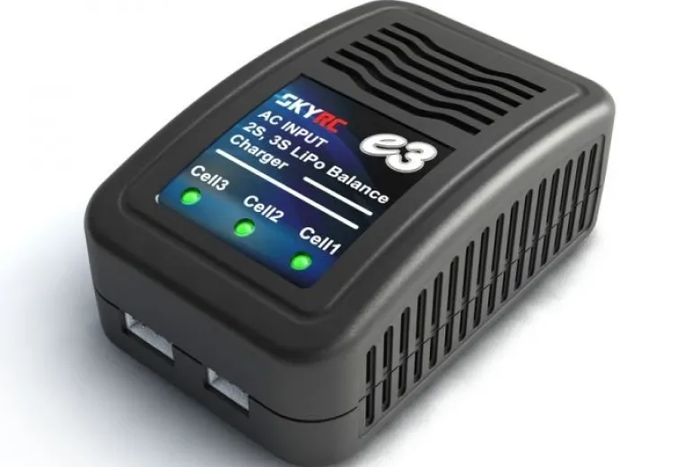 SkyRC SK100081Ladegerät e3 LiPo 2-3S 1,2A