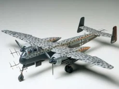 Tamiya 61057Dt. Nachtjäger Heinkel Uhu He219, Plastikbausatz, 1:48
