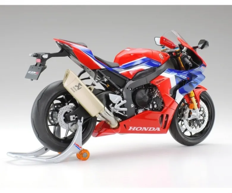 Tamiya 14138Honda CBR 1000-RR-R Fireblade SP 1:12 Plastikbausatz