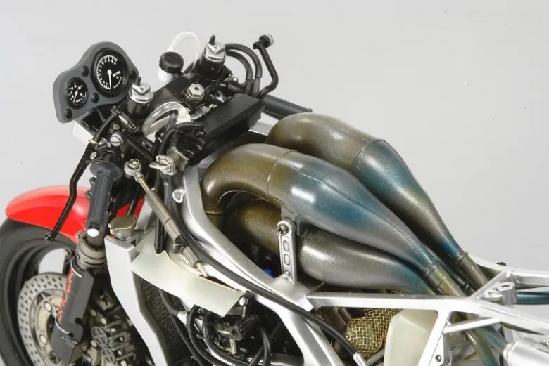 Tamiya 14121Honda NSR500 '84, Plastikbausatz, 1:12