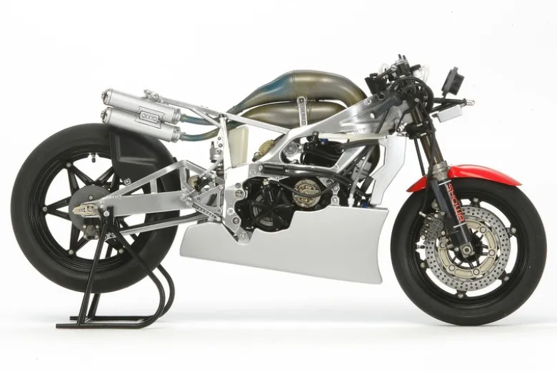 Tamiya 14121Honda NSR500 '84, Plastikbausatz, 1:12