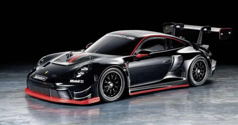 Tamiya 58745Porsche 911 GT3 R (992) TT-02 4WD Bausatz mit Regler, 1:10 Neuheit 2025