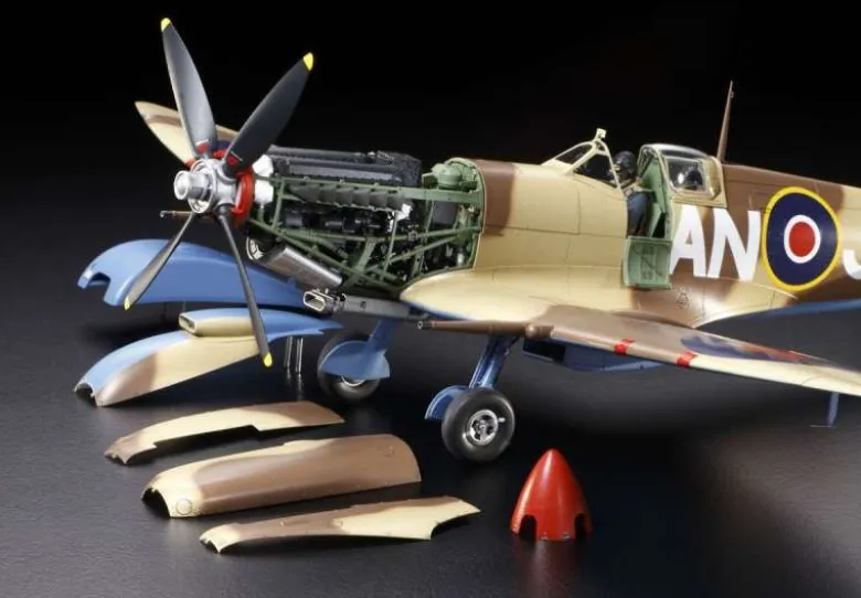 Tamiya 60320Supermarine Spitfire Mk.VIII, Plastikbausatz, 1:32