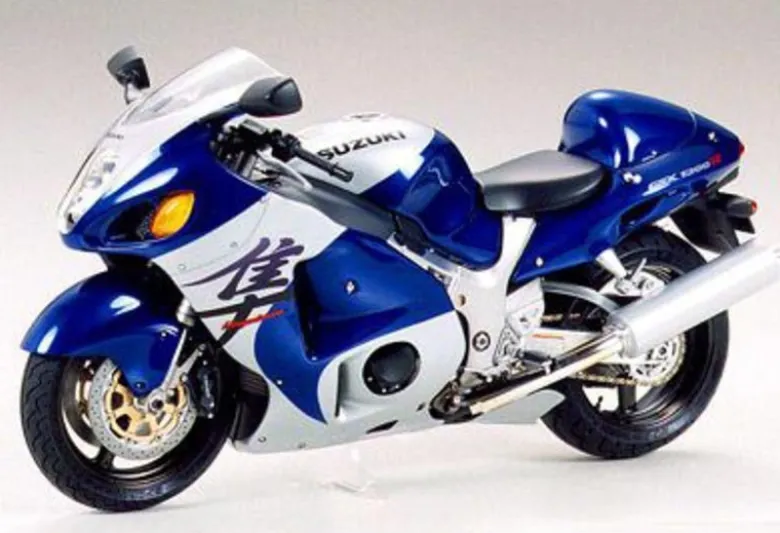 Tamiya 140901:12 Suzuki GSX1300R Hayabusa Street ´98