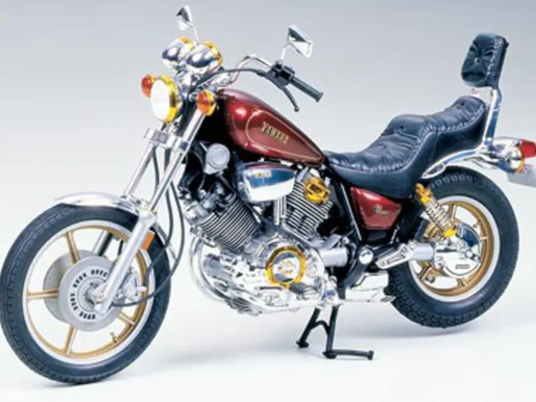 Tamiya 14044YAMAHA XV 1000 VIRAGO 1/12