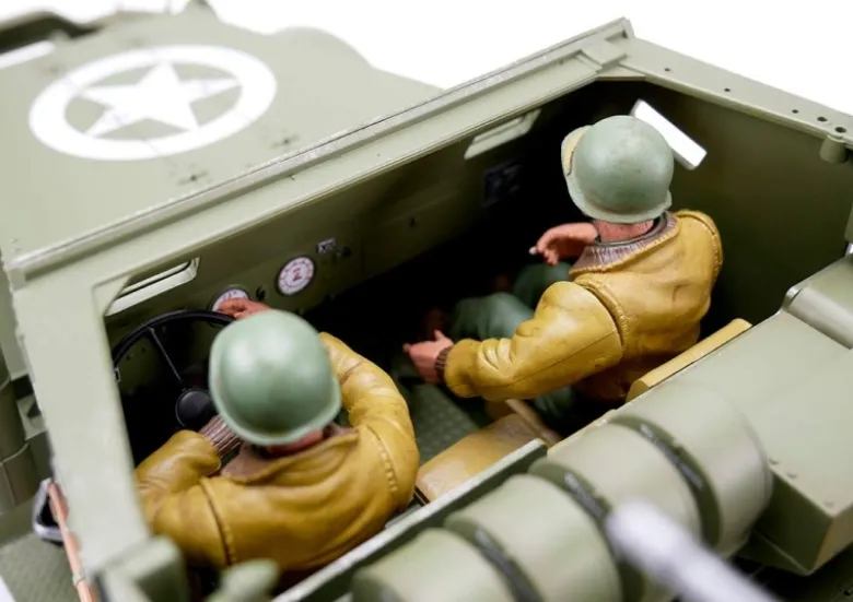Torro 1124000806RC Halbkettenfahrzeug M16 1:16 mit Licht und Sound RTR