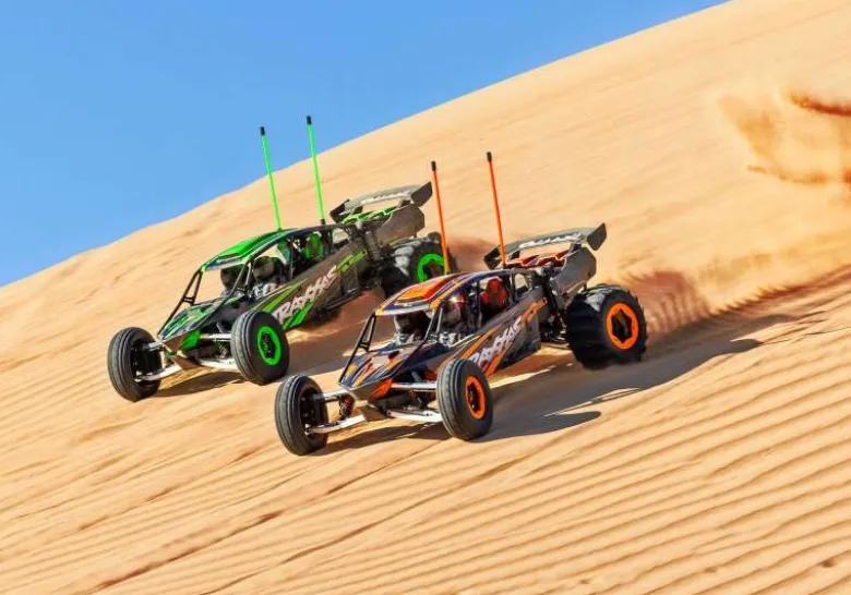 Traxxas 109076-4-GRNFUNCO RWD 8S VXL 1/6 Sand Car RTR Brushless, grün +88km/h, Scheibenbremse vorne, Sandpaddle