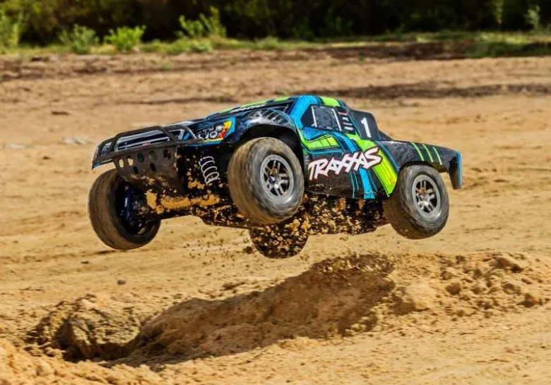 Traxxas 68277-4GRNSlash 4x4 Clipless VXL Ultimate grün 1/10 SC RTR Brushless ohne Akku und Ladegerät